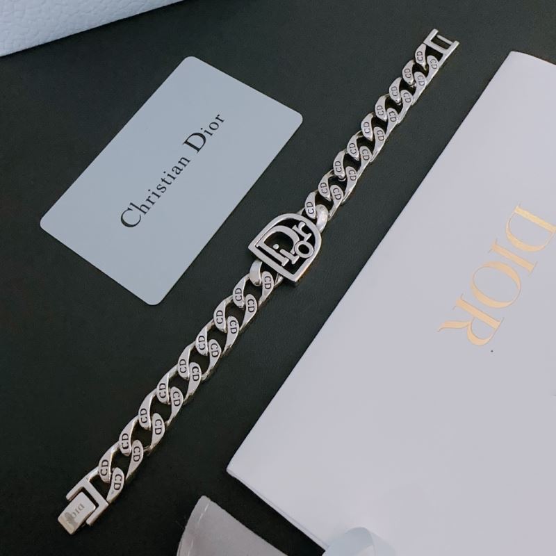 chr1st1an D10r bracelets